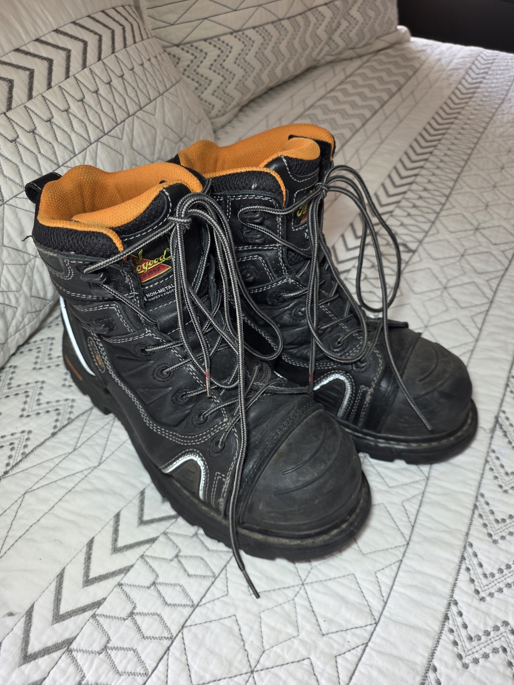 Thorogood Leather Composite Toe Work Boots